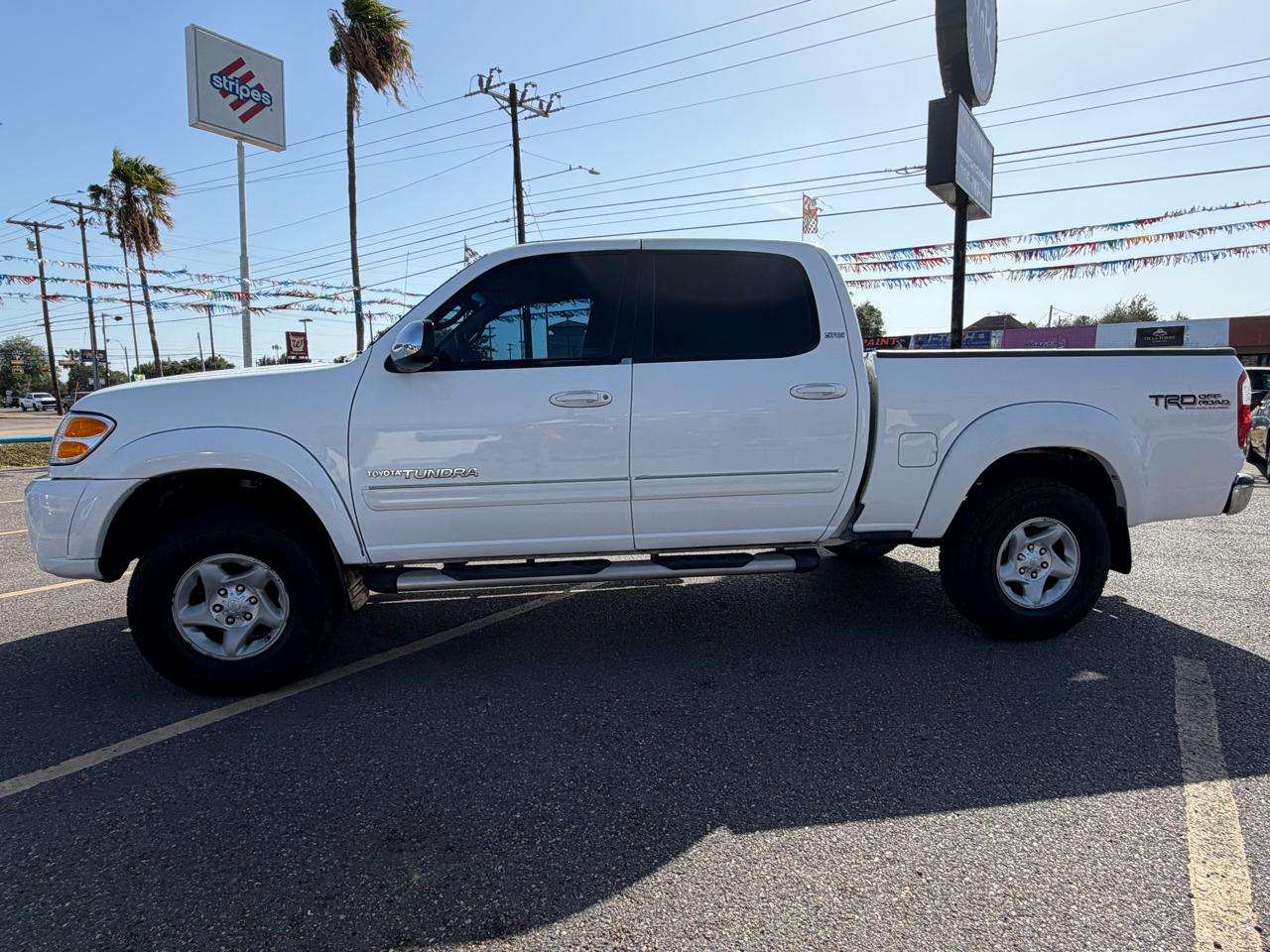Toyota Tundra SR5 Double Cab 2WD 2004
