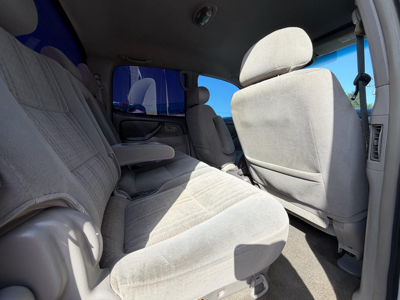 Toyota Tundra SR5 Double Cab 2WD 2004