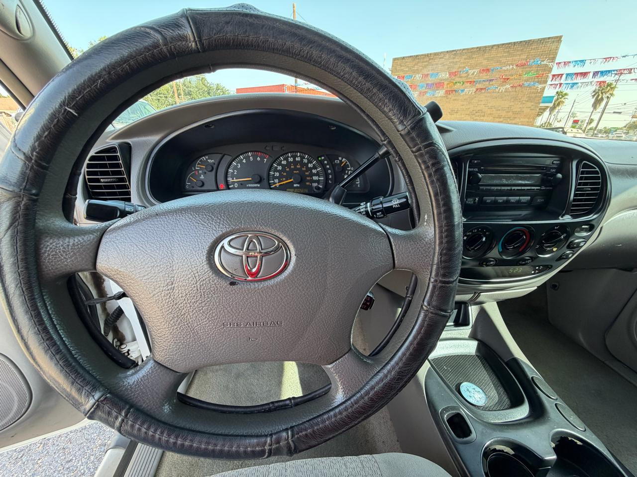 Toyota Tundra SR5 Double Cab 2WD 2004