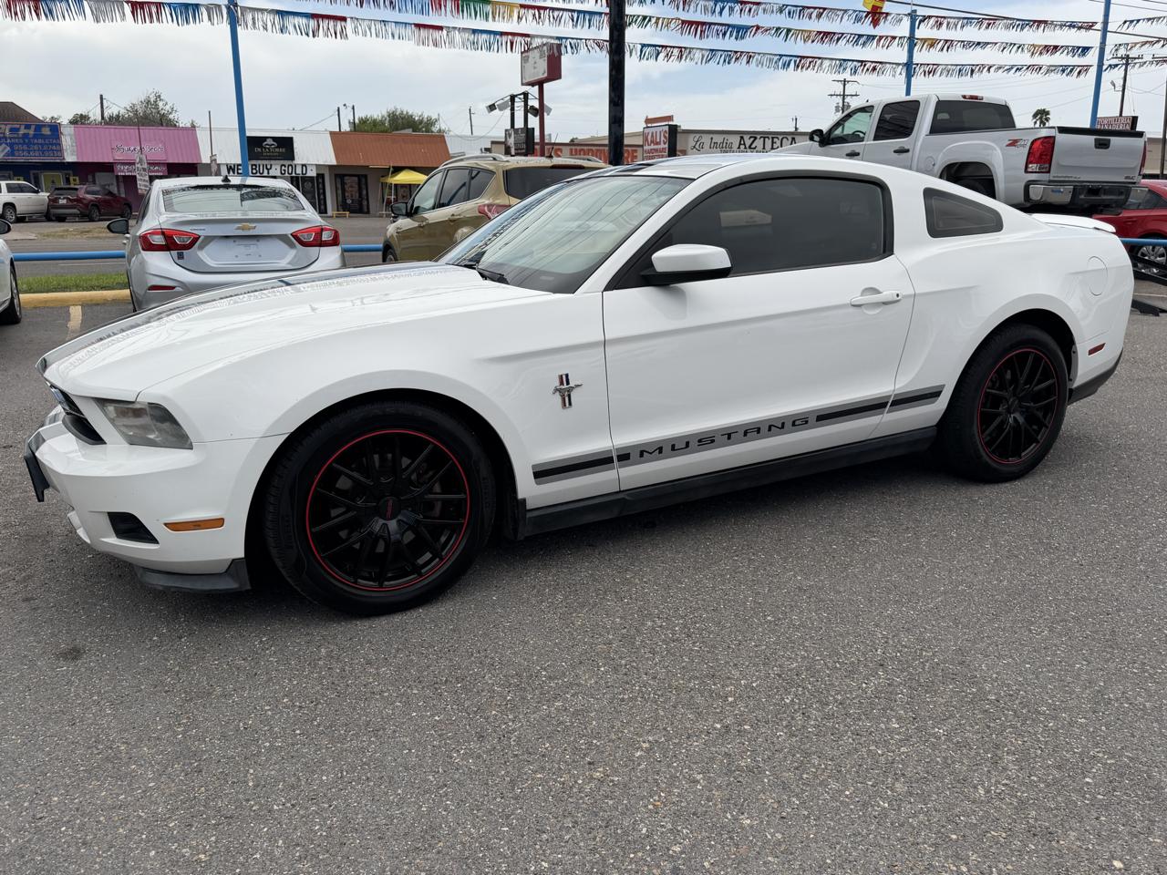 Ford Mustang V6 Coupe 2012