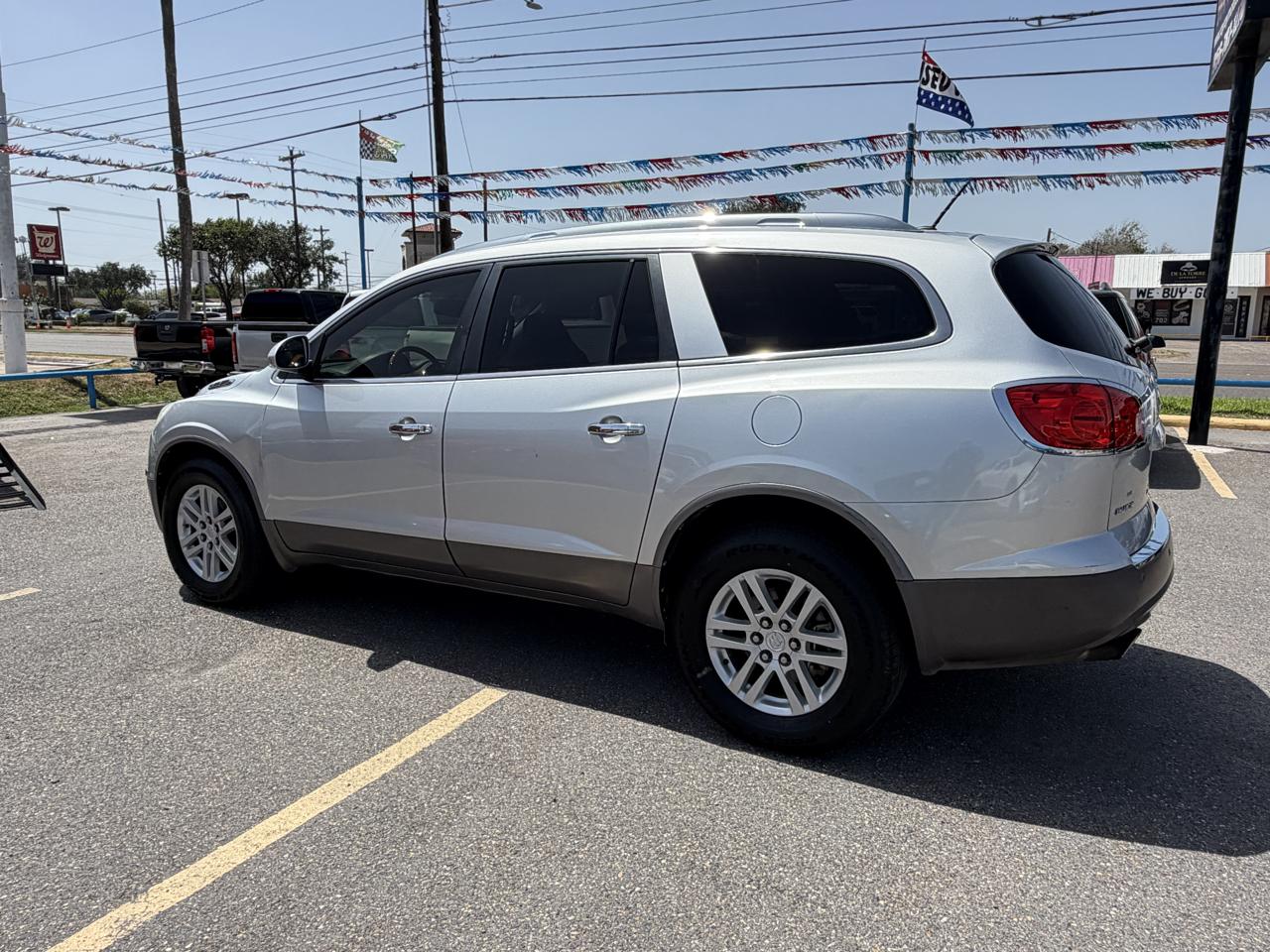 Buick Enclave Convenience FWD 2012