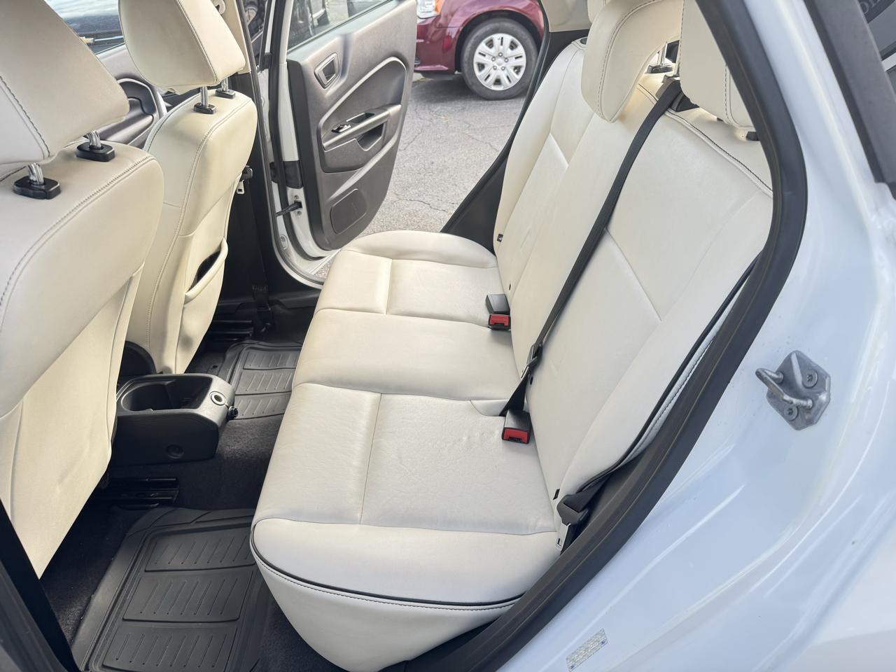 Ford Fiesta 5dr HB Titanium 2013