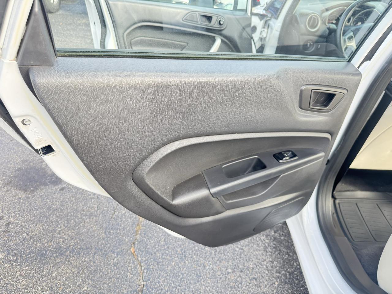 Ford Fiesta 5dr HB Titanium 2013