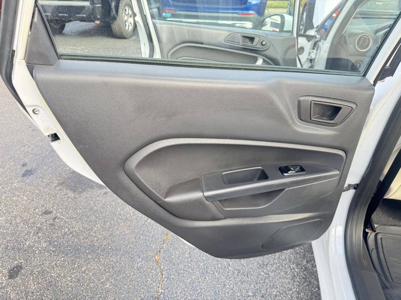 Ford Fiesta 5dr HB Titanium 2013