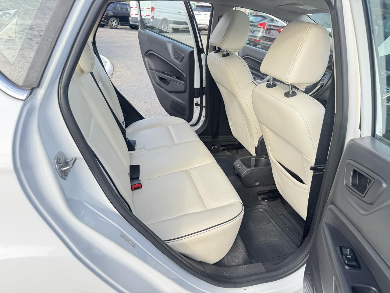 Ford Fiesta 5dr HB Titanium 2013