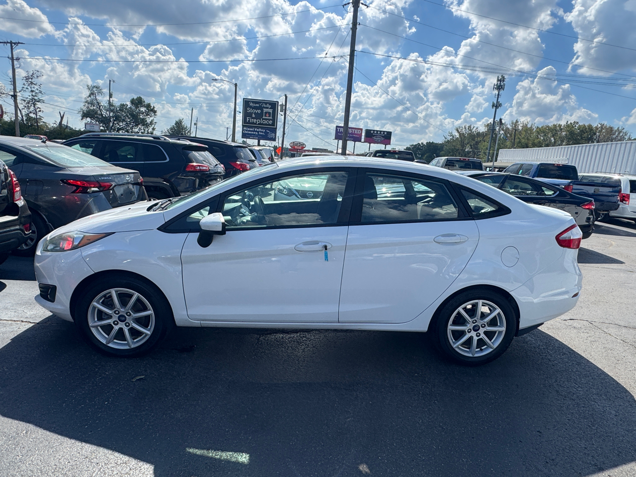 Ford Fiesta SE Sedan 2019 Ford Fiesta SE Sedan 2019