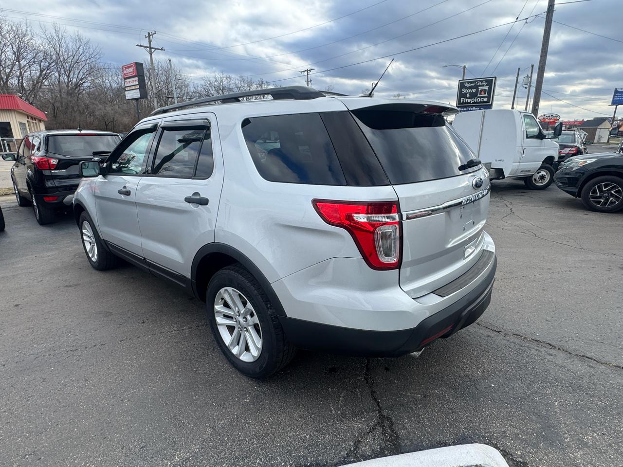 Ford Explorer 4WD 4dr Base 2015