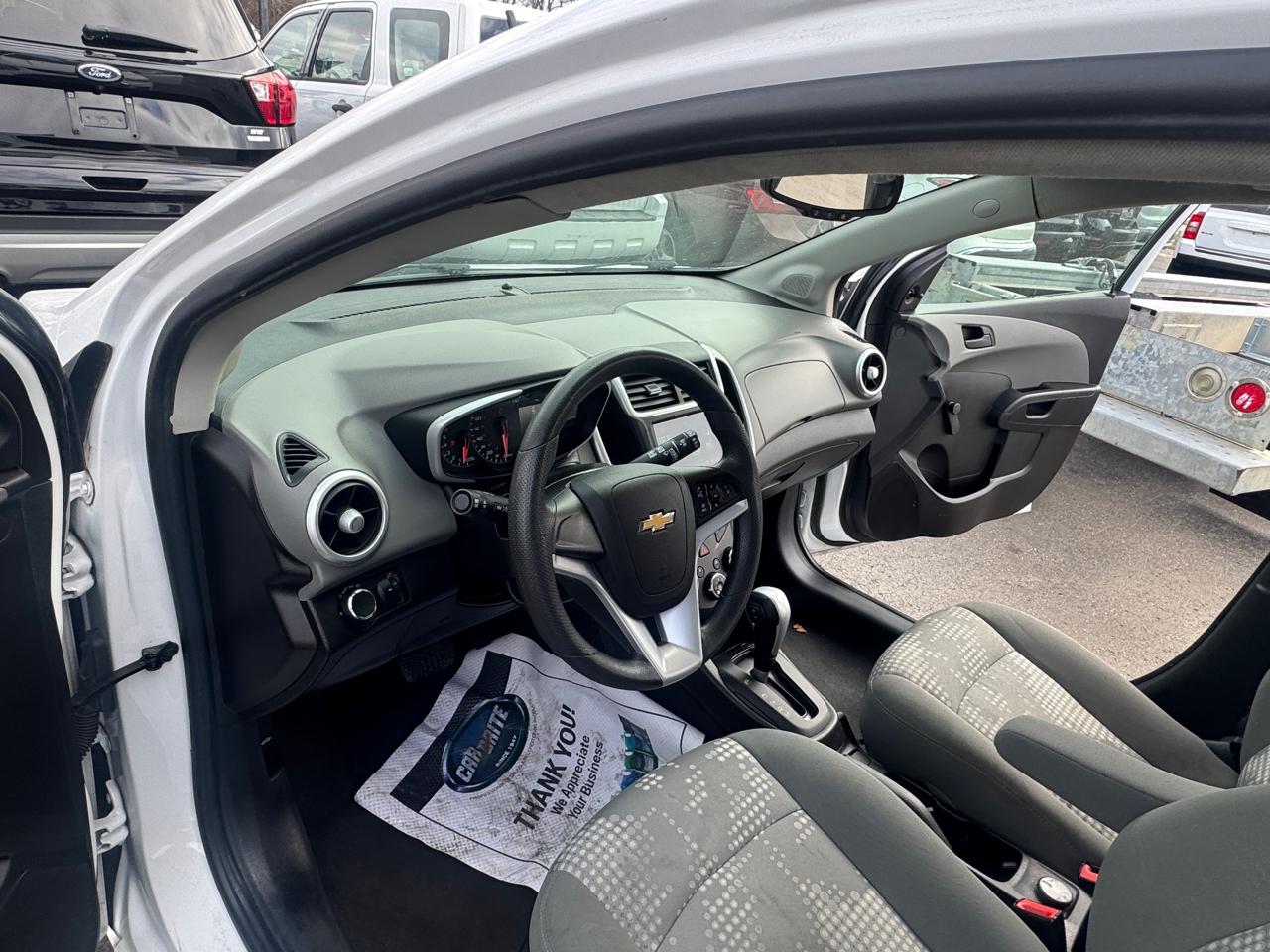 Chevrolet Sonic 5dr HB Auto LT w/1FL 2017