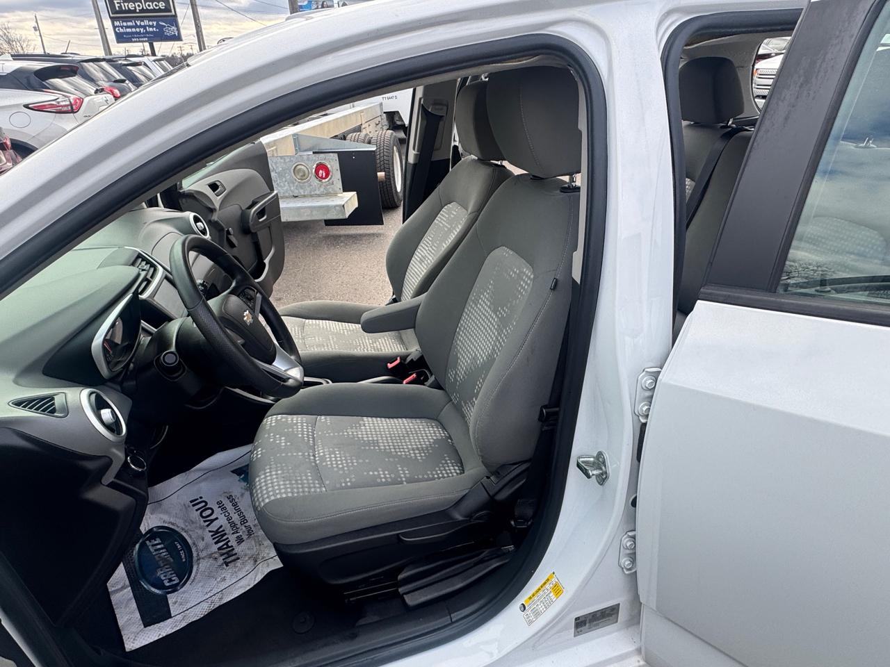 Chevrolet Sonic 5dr HB Auto LT w/1FL 2017