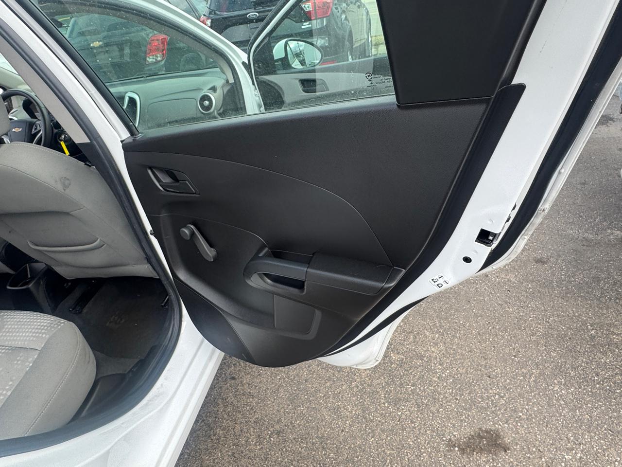 Chevrolet Sonic 5dr HB Auto LT w/1FL 2017