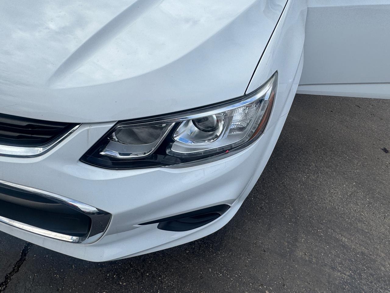 Chevrolet Sonic 5dr HB Auto LT w/1FL 2017