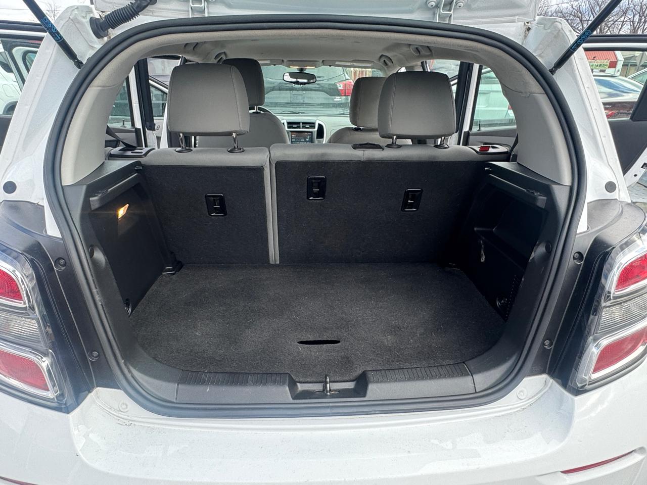 Chevrolet Sonic 5dr HB Auto LT w/1FL 2017