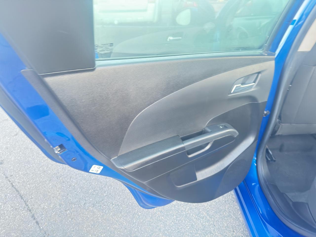 Chevrolet Sonic 5dr HB Auto LT 2016