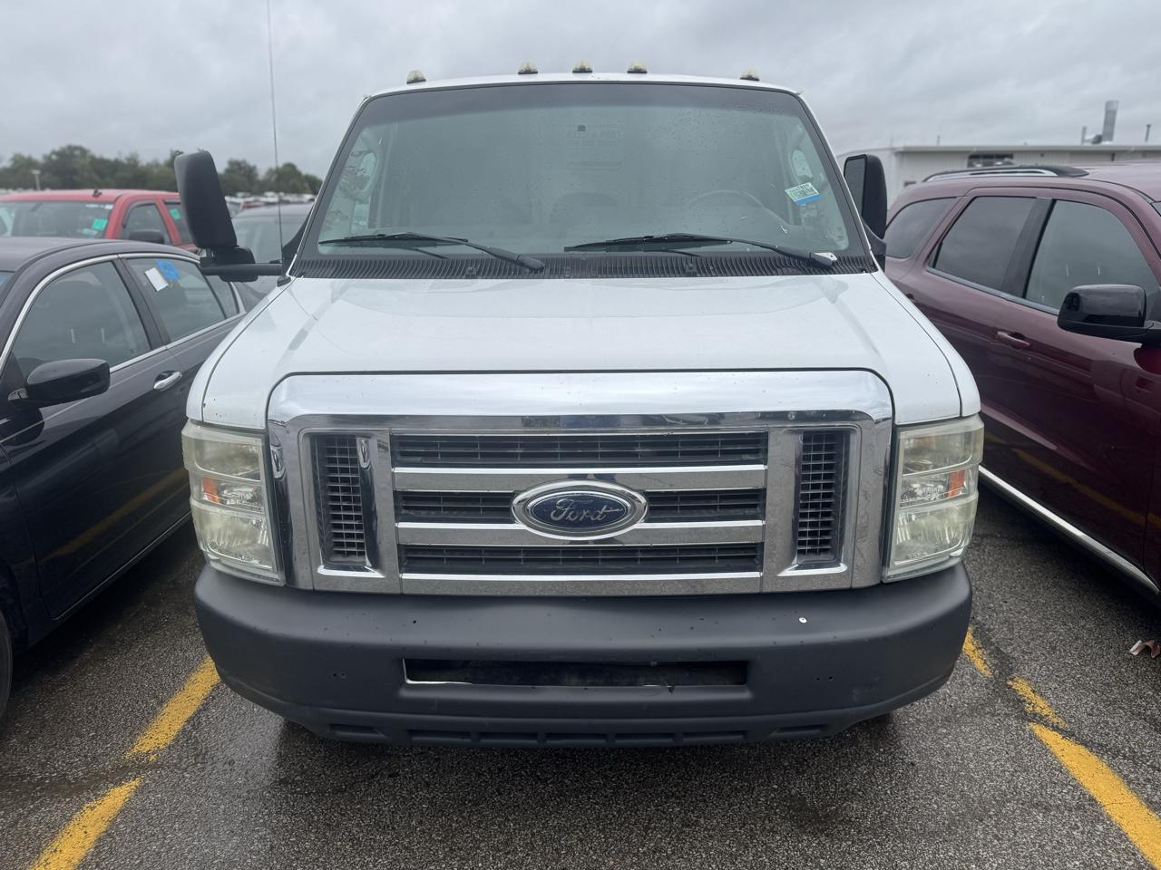 Ford Econoline Commercial Cutaway E-450 Super Duty 158" DRW 2011