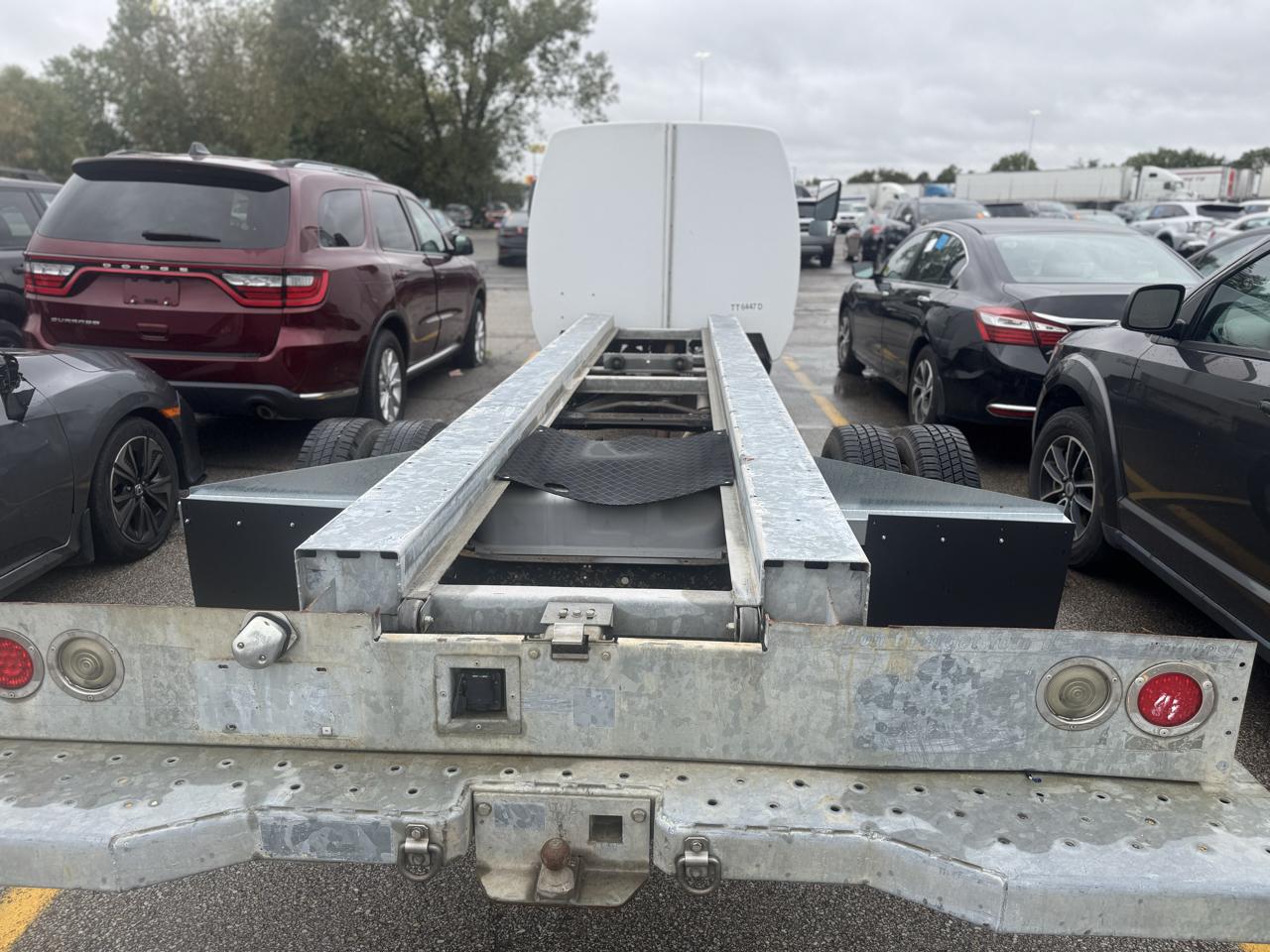 Ford Econoline Commercial Cutaway E-450 Super Duty 158" DRW 2011