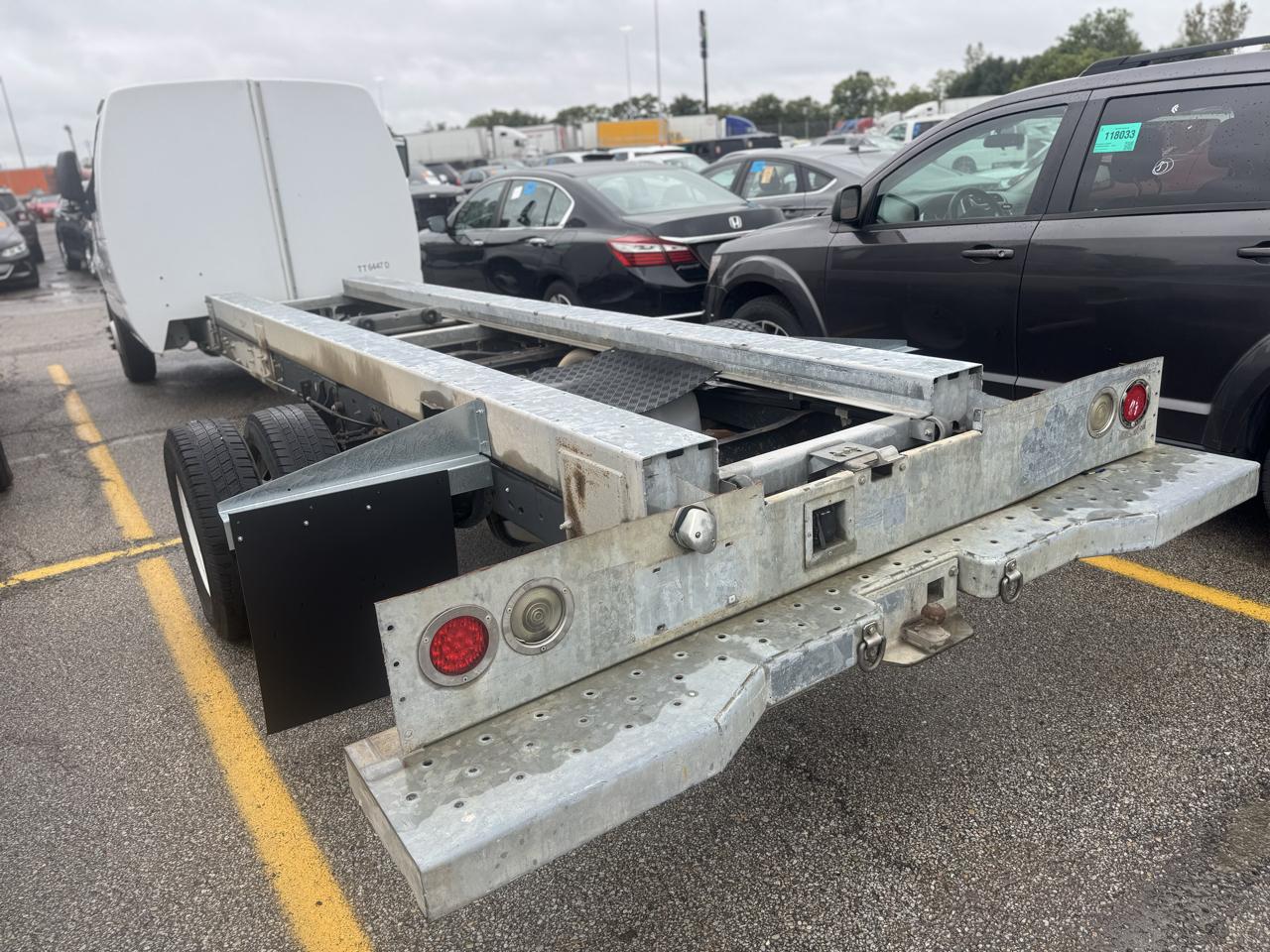 Ford Econoline Commercial Cutaway E-450 Super Duty 158" DRW 2011