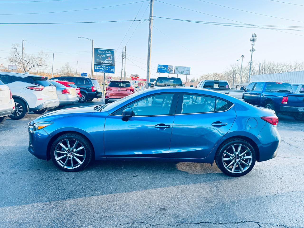 Mazda Mazda3 4-Door Touring Manual 2018