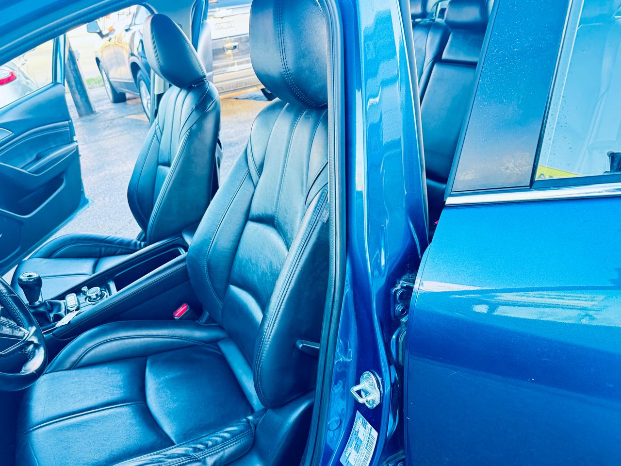 Mazda Mazda3 4-Door Touring Manual 2018