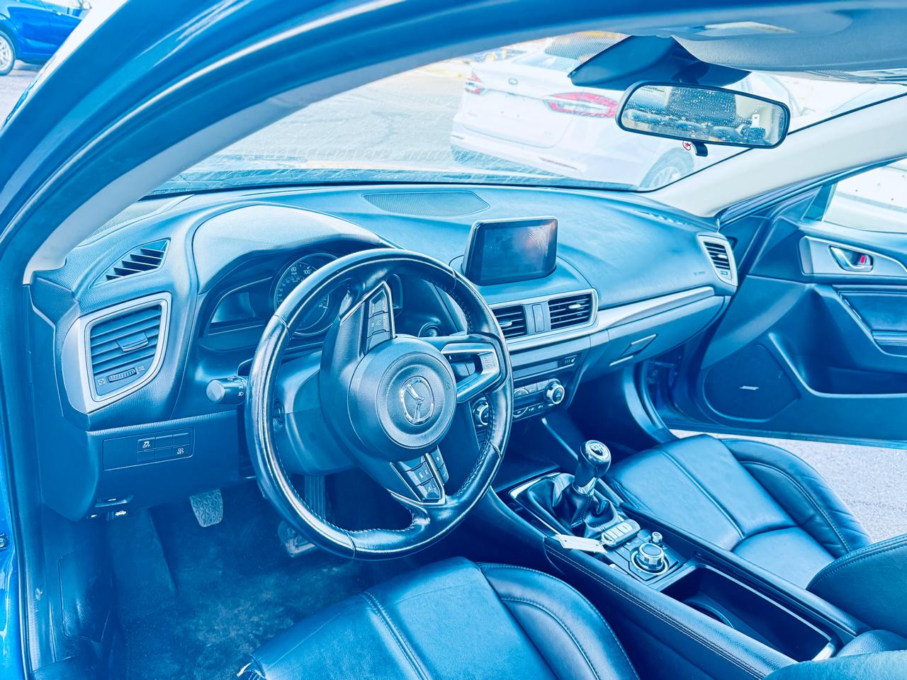 Mazda Mazda3 4-Door Touring Manual 2018