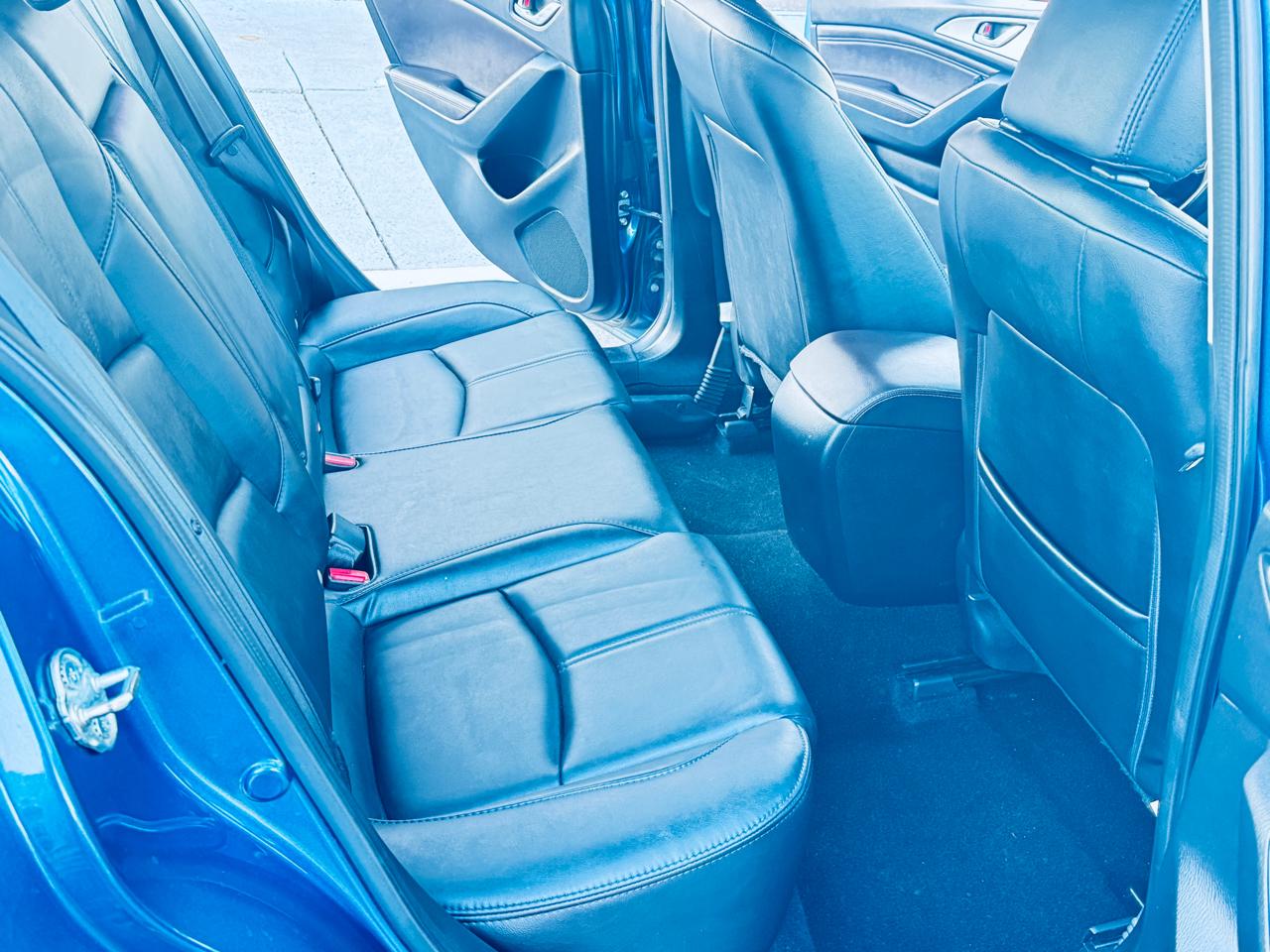 Mazda Mazda3 4-Door Touring Manual 2018