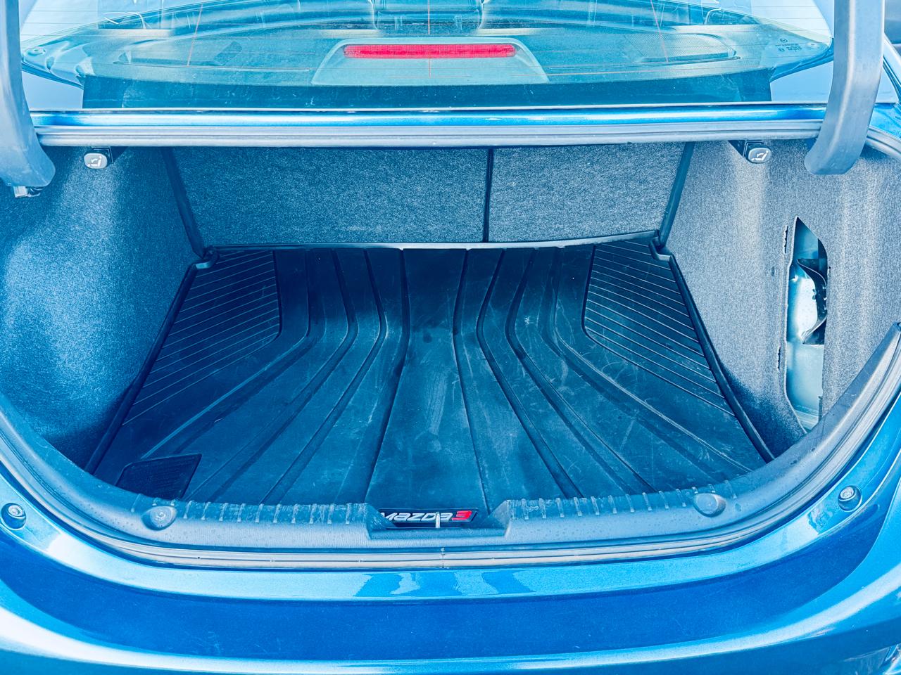 Mazda Mazda3 4-Door Touring Manual 2018