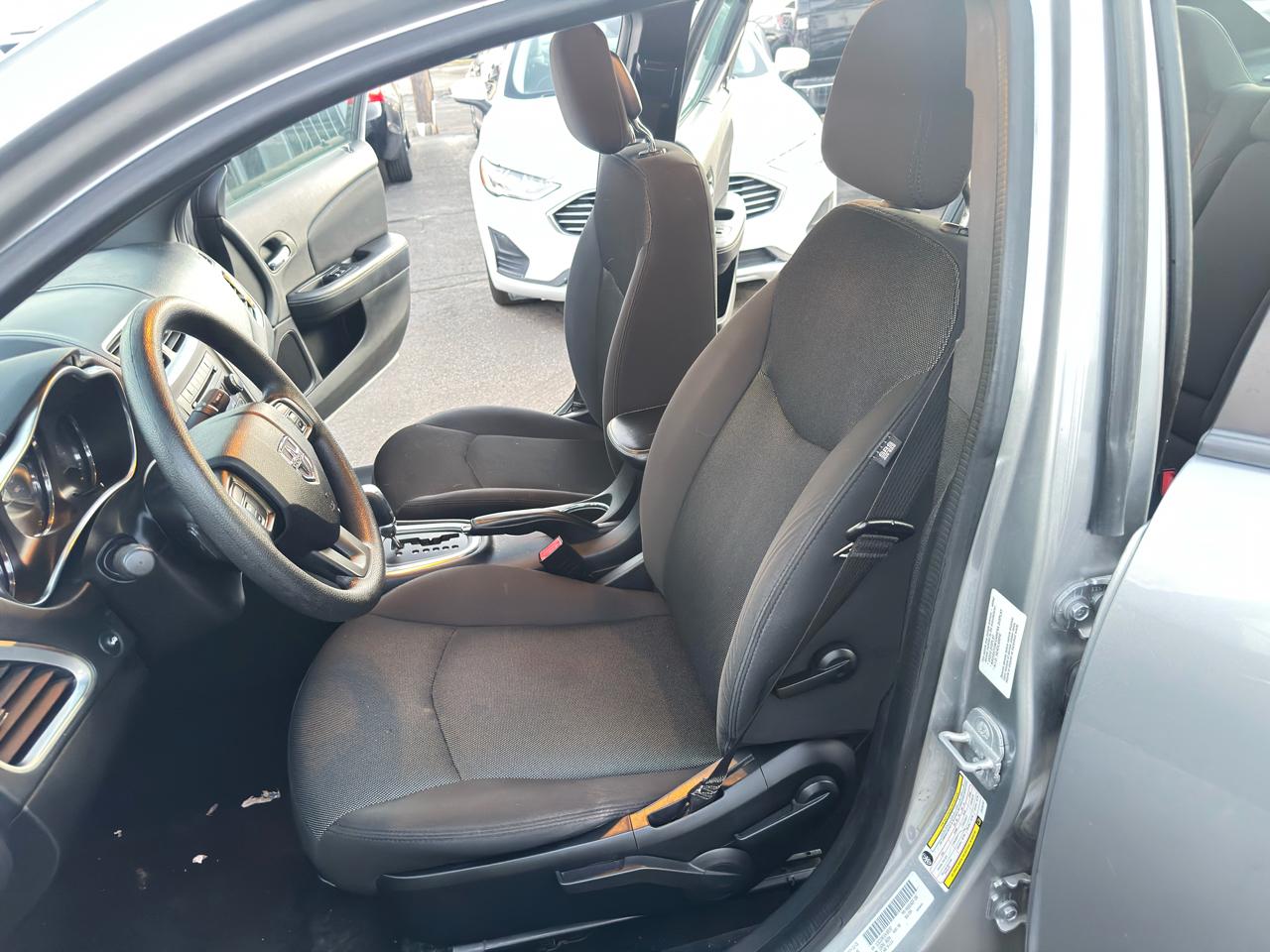 Dodge Avenger 4dr Sdn SE 2014