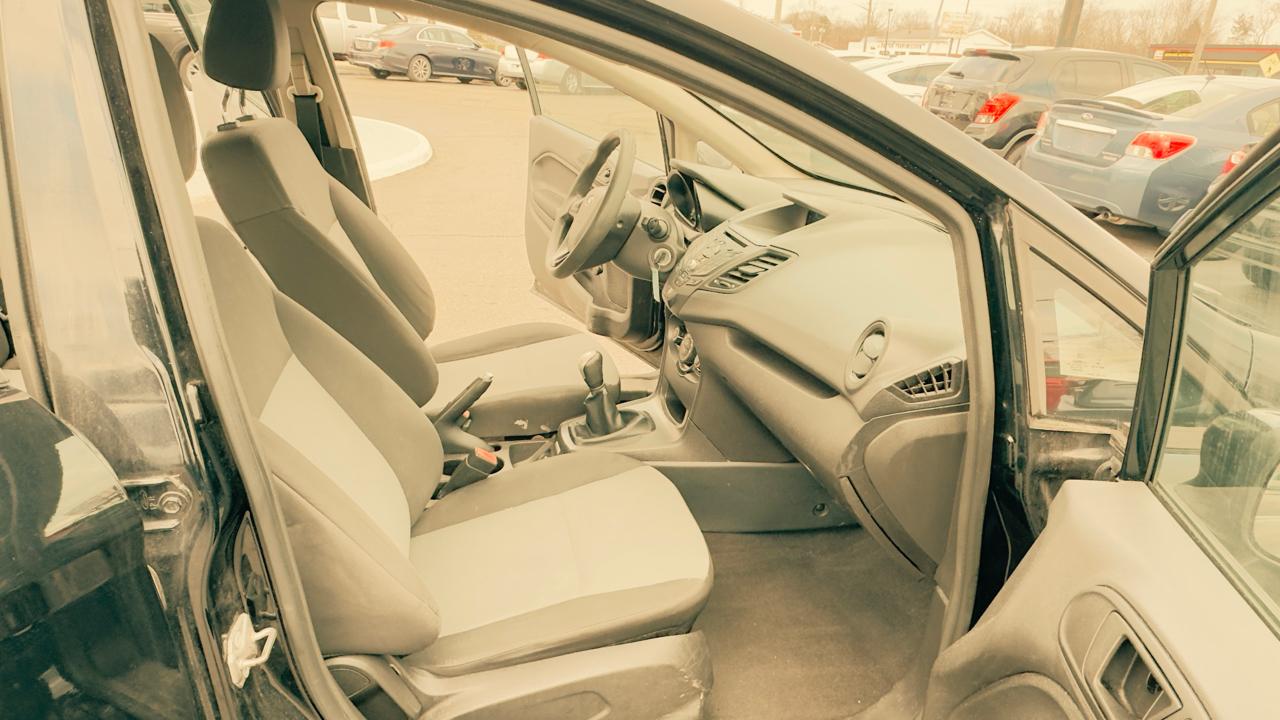 Ford Fiesta S Sedan 2017