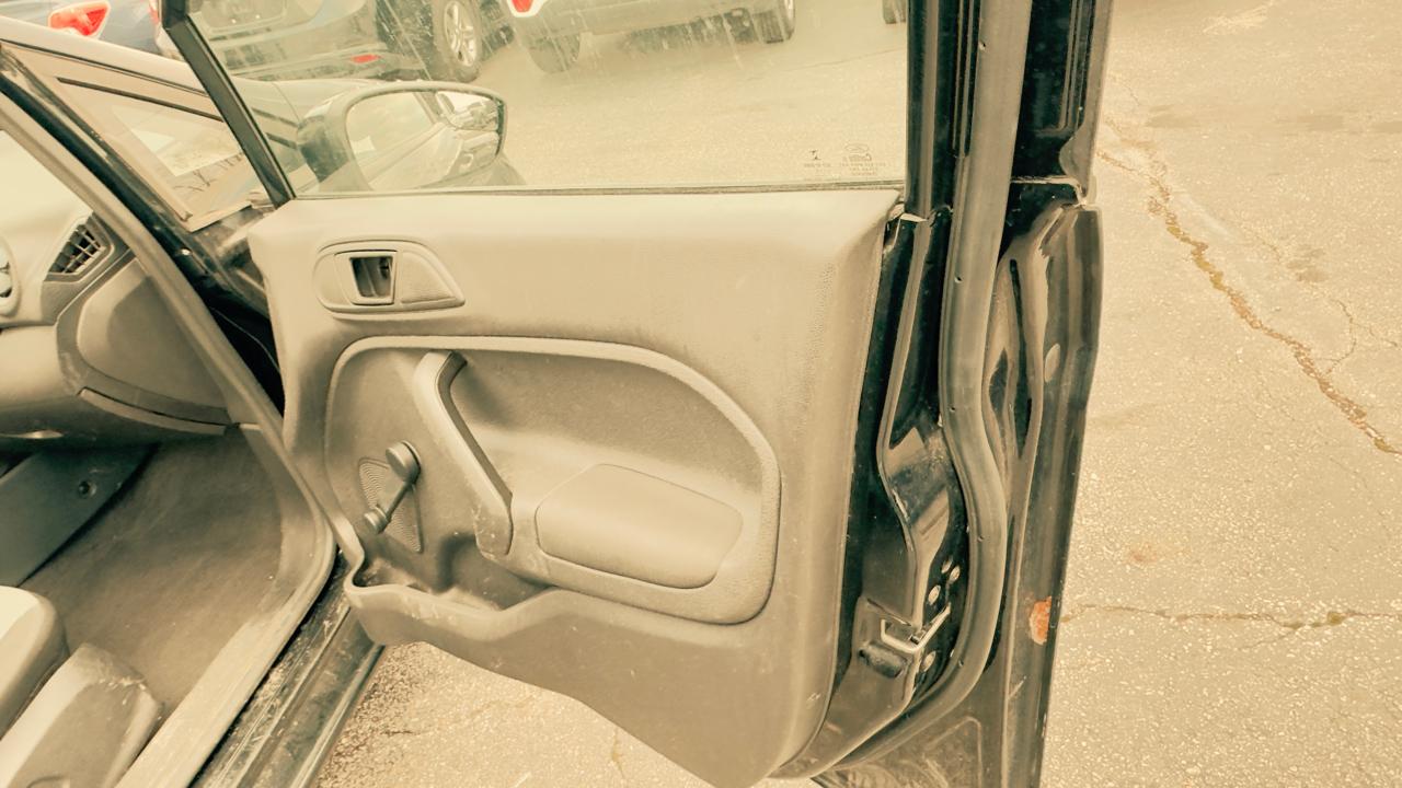 Ford Fiesta S Sedan 2017