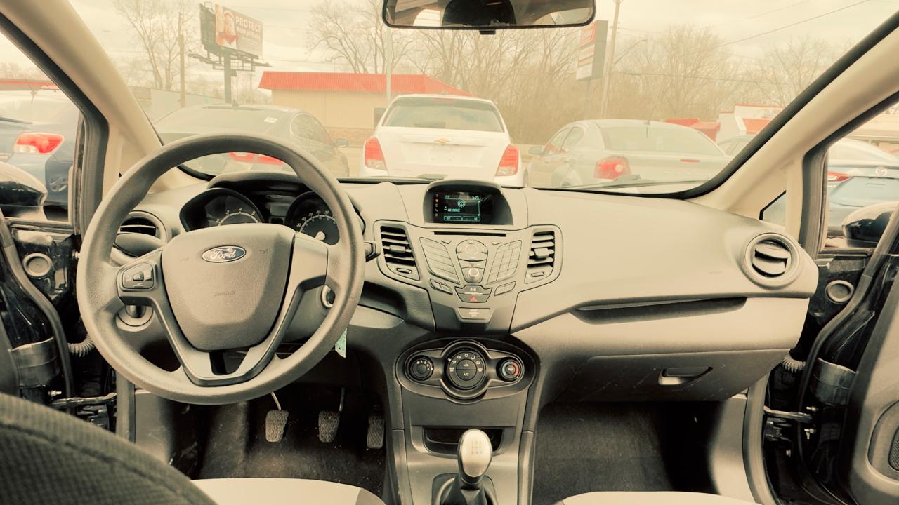 Ford Fiesta S Sedan 2017