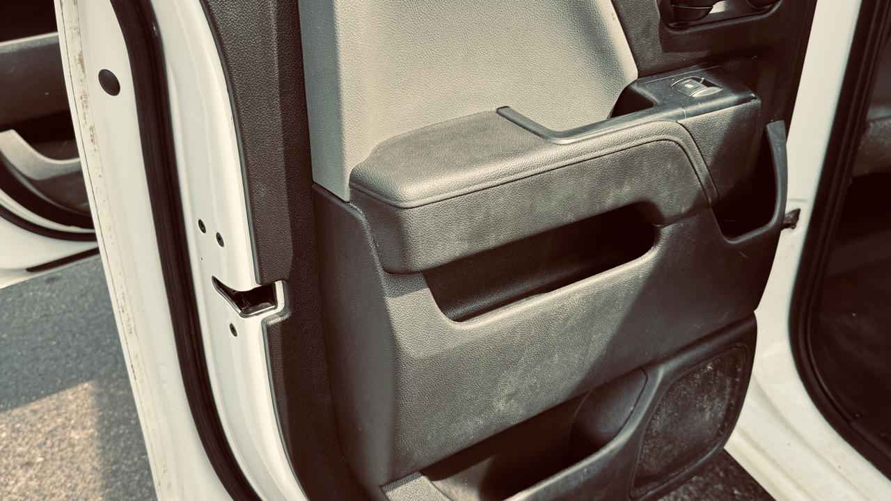 Chevrolet Silverado 1500 4WD Double Cab 143.5" Work Truck 2018