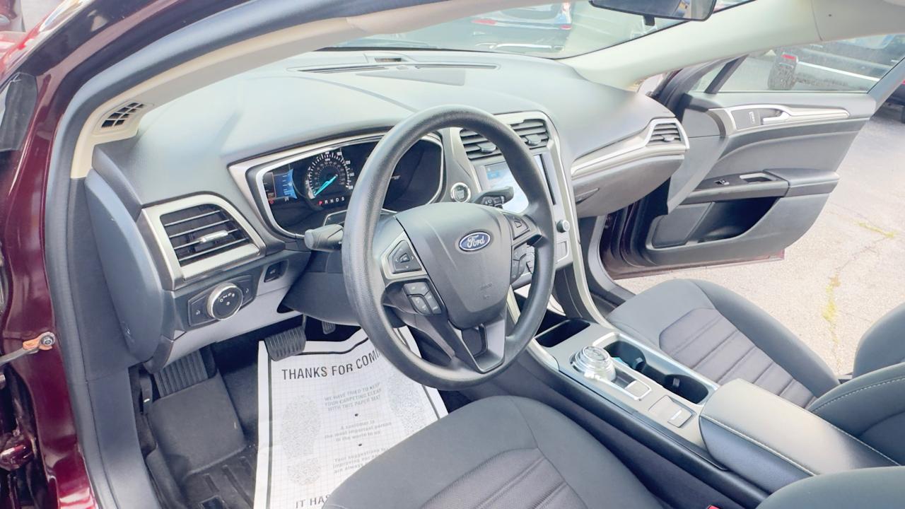 Ford Fusion SE FWD 2017