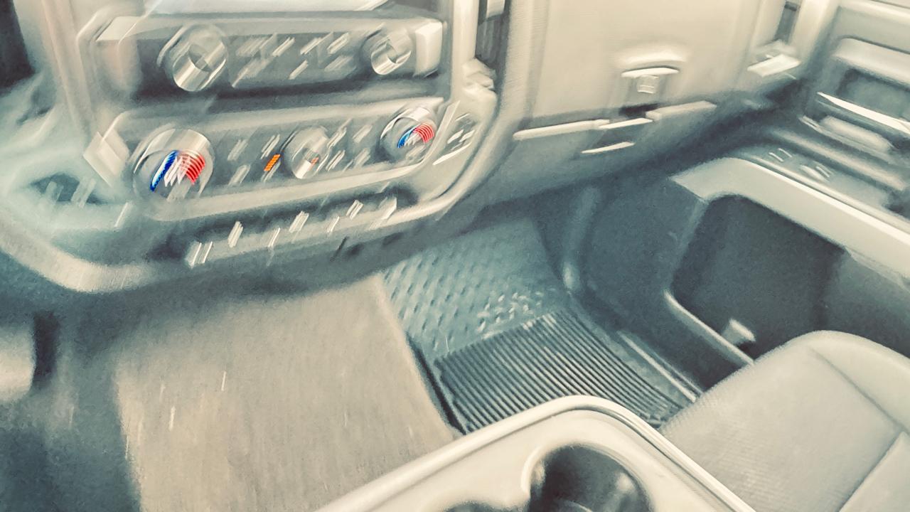 Chevrolet Silverado 1500 4WD Double Cab 143.5" LT w/1LT 2015