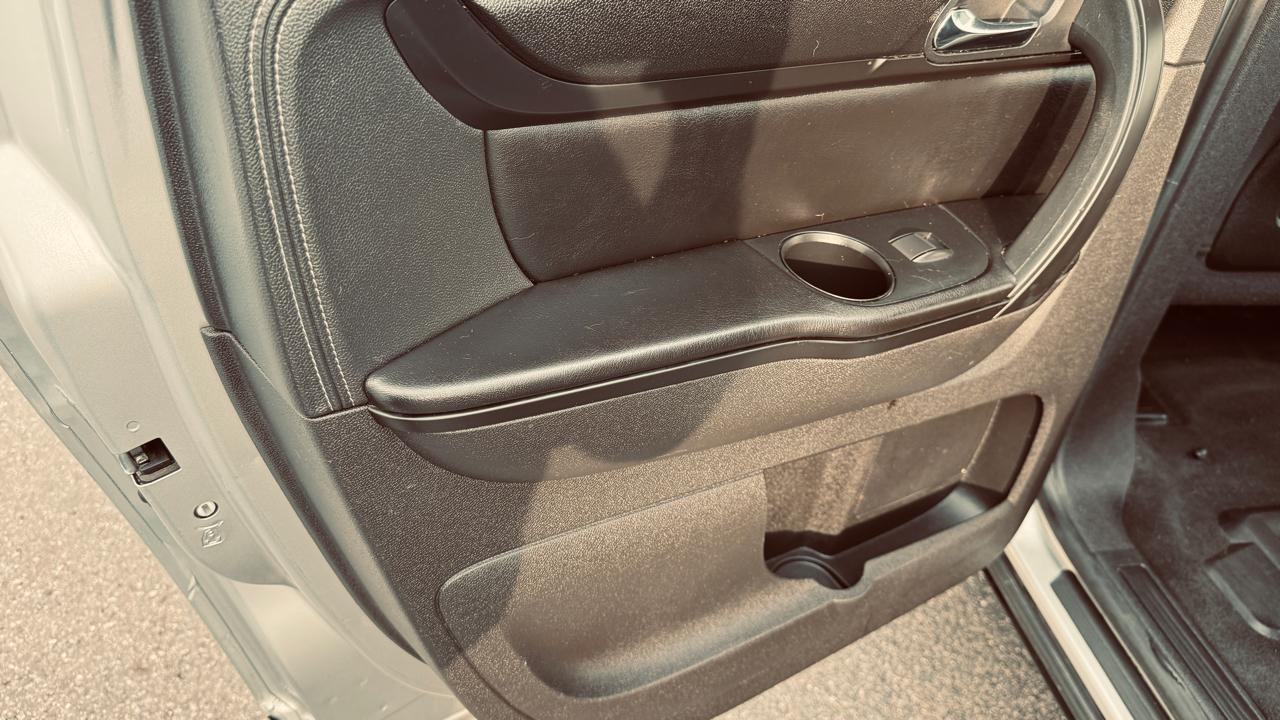 GMC Acadia FWD 4dr SLE1 2014