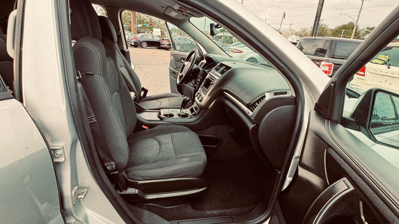 GMC Acadia FWD 4dr SLE1 2014