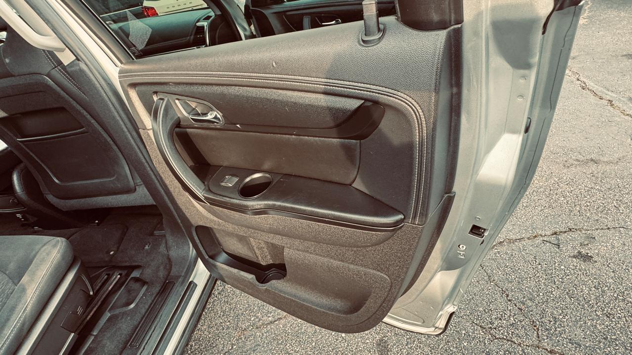 GMC Acadia FWD 4dr SLE1 2014