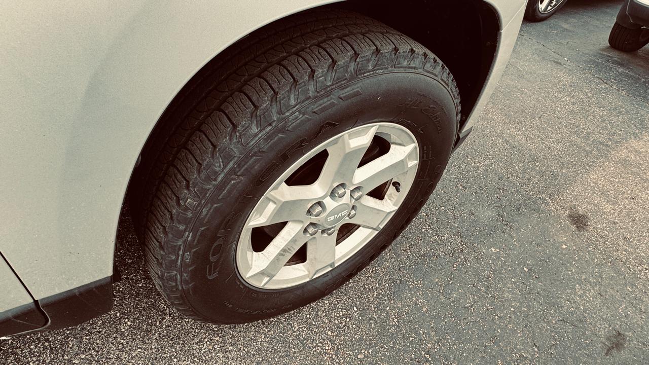 GMC Acadia FWD 4dr SLE1 2014