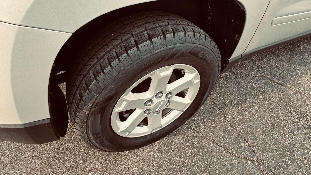 GMC Acadia FWD 4dr SLE1 2014