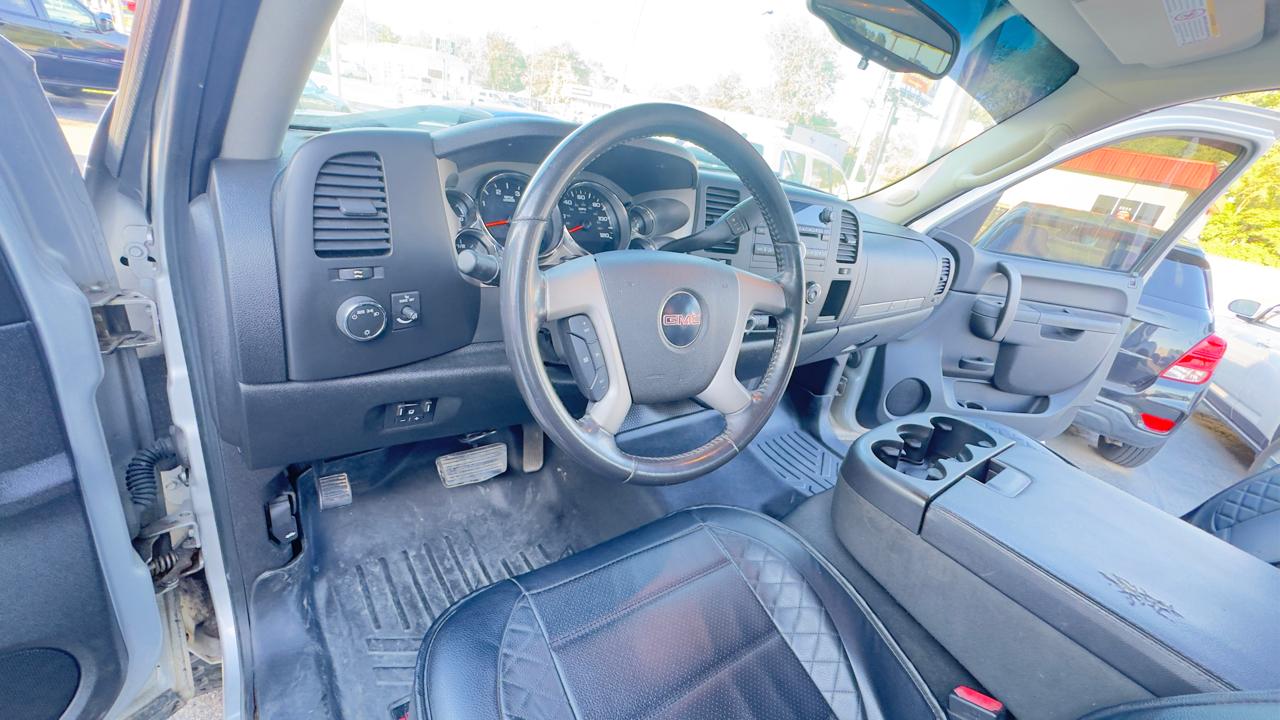 GMC Sierra 2500HD 4WD Crew Cab 153.7" SLE 2011
