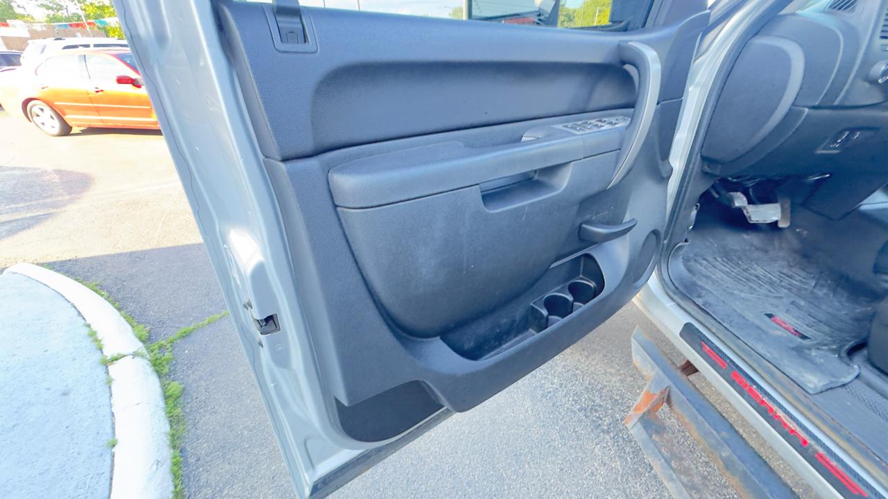 GMC Sierra 2500HD 4WD Crew Cab 153.7" SLE 2011