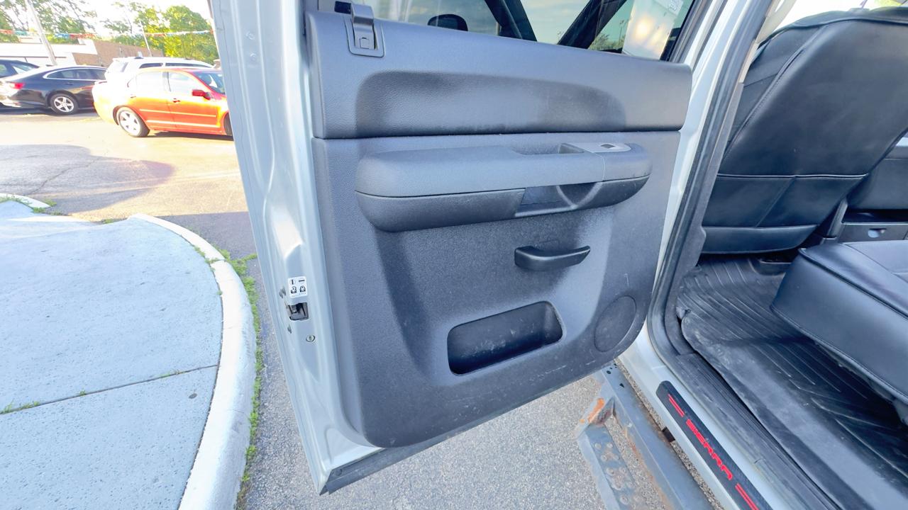 GMC Sierra 2500HD 4WD Crew Cab 153.7" SLE 2011