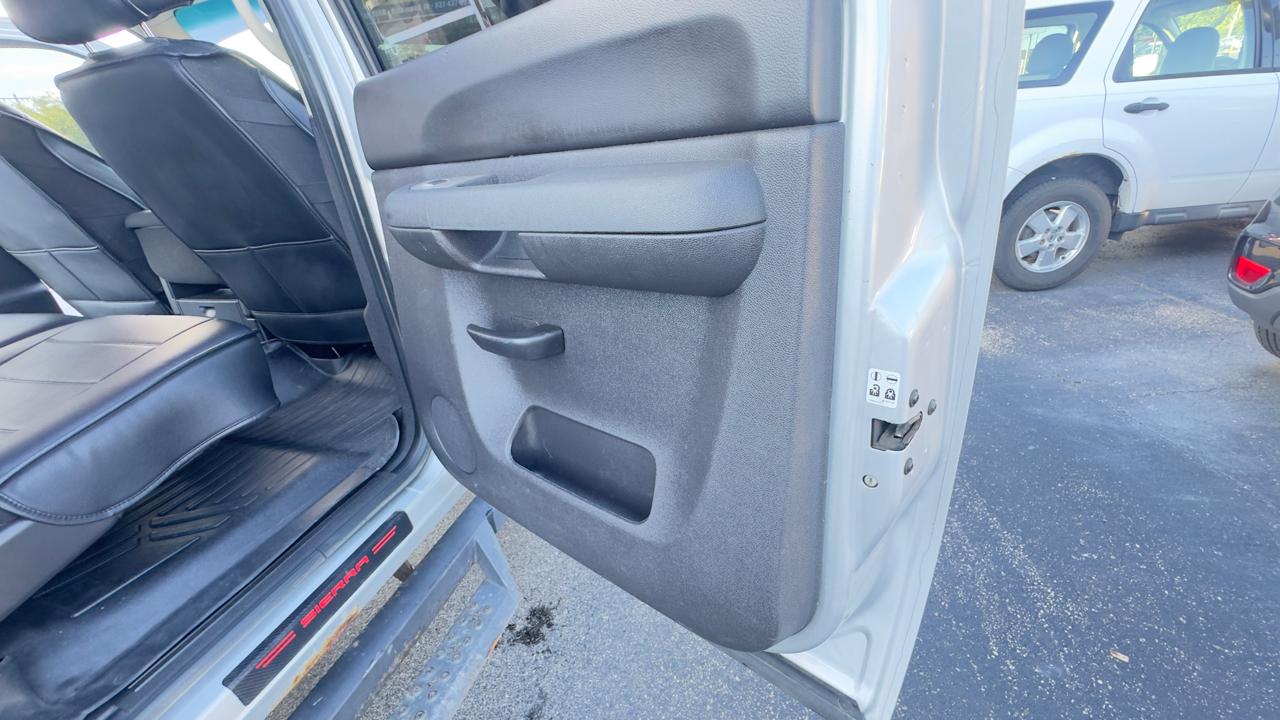 GMC Sierra 2500HD 4WD Crew Cab 153.7" SLE 2011