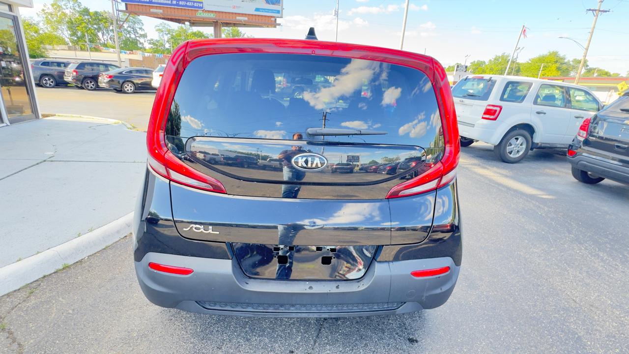 Kia Soul LX IVT 2020