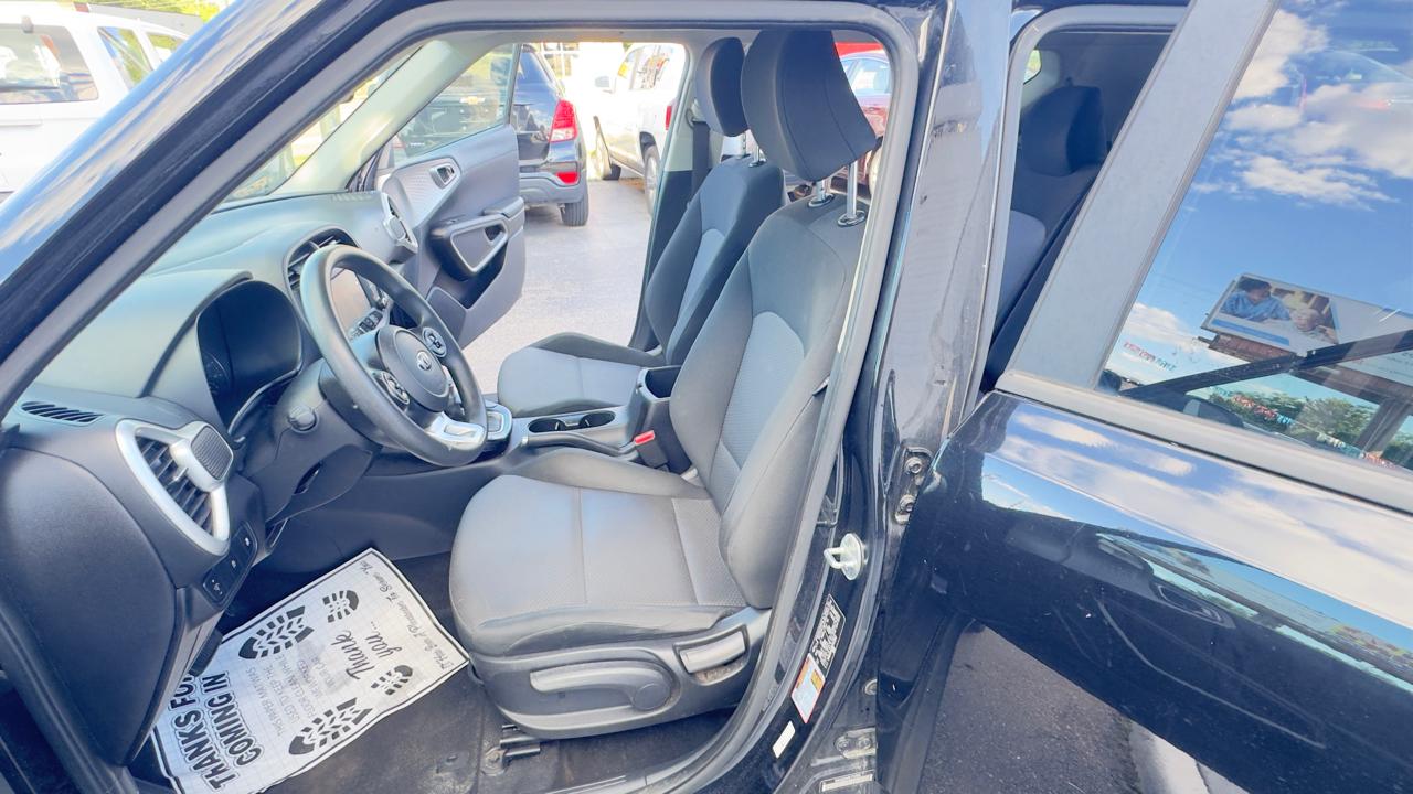 Kia Soul LX IVT 2020