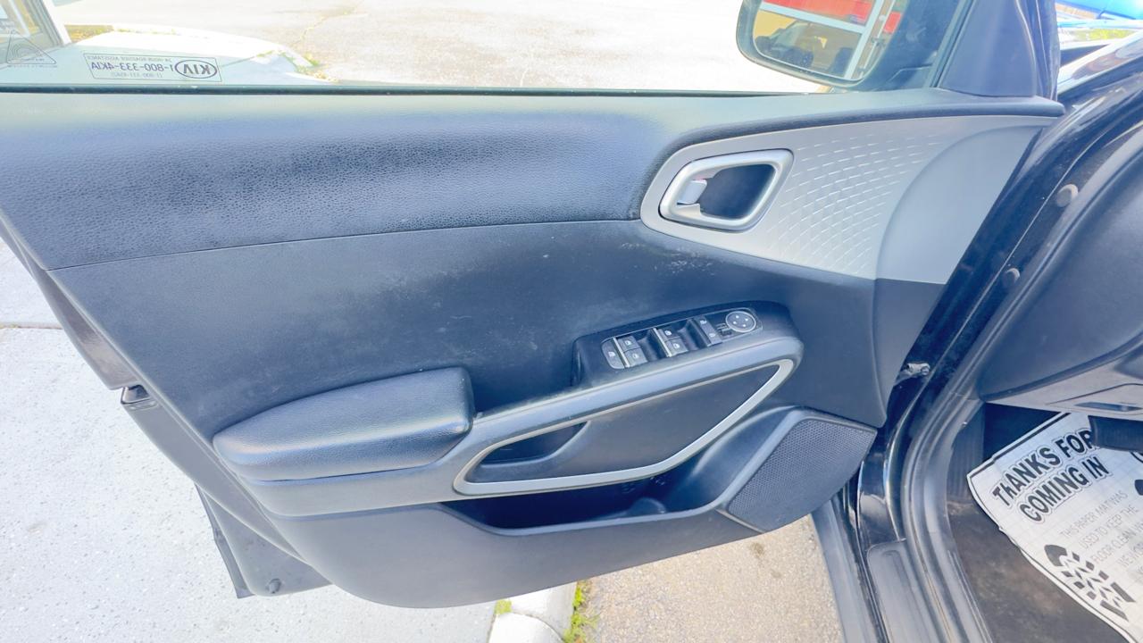 Kia Soul LX IVT 2020