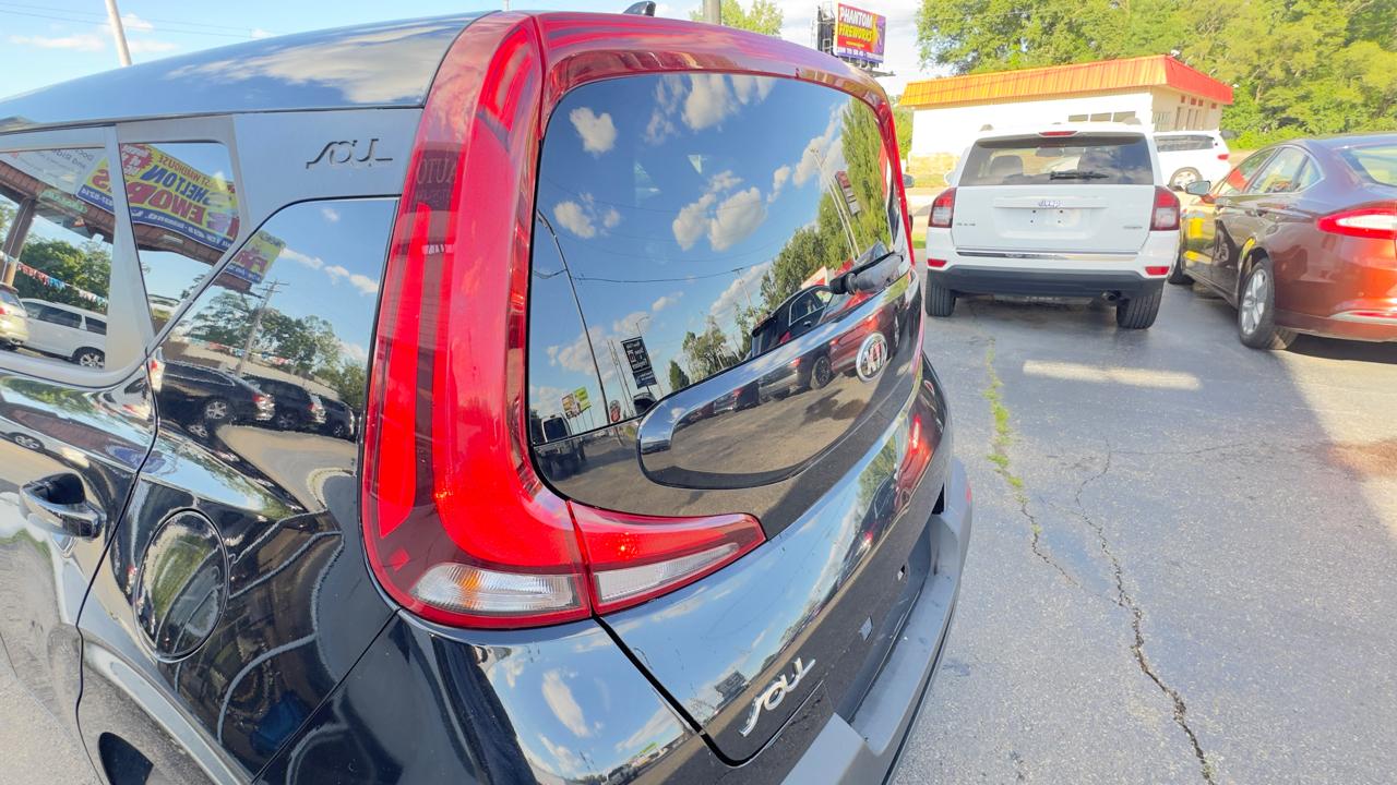 Kia Soul LX IVT 2020