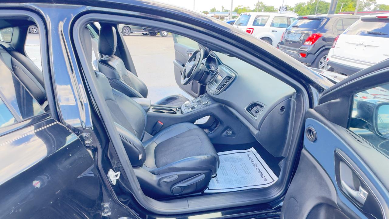 Chrysler 200 4dr Sdn S FWD 2016