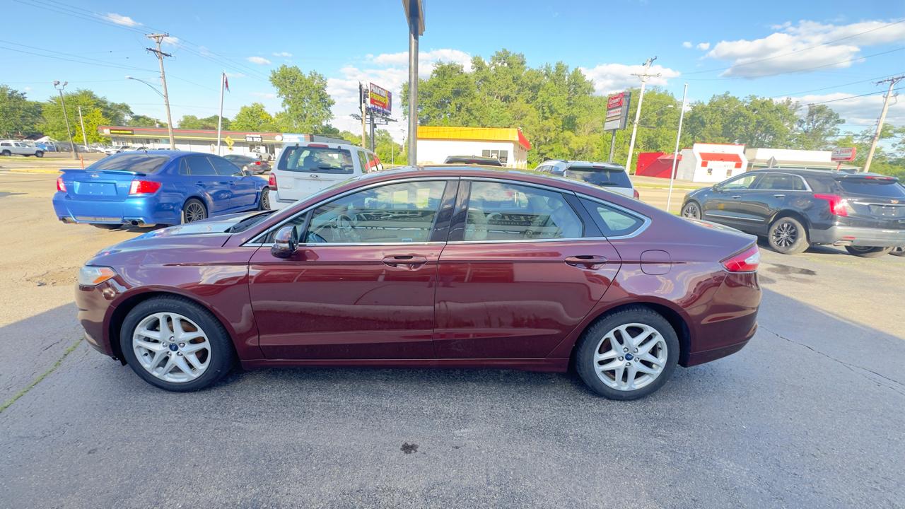 Ford Fusion 4dr Sdn SE FWD 2016