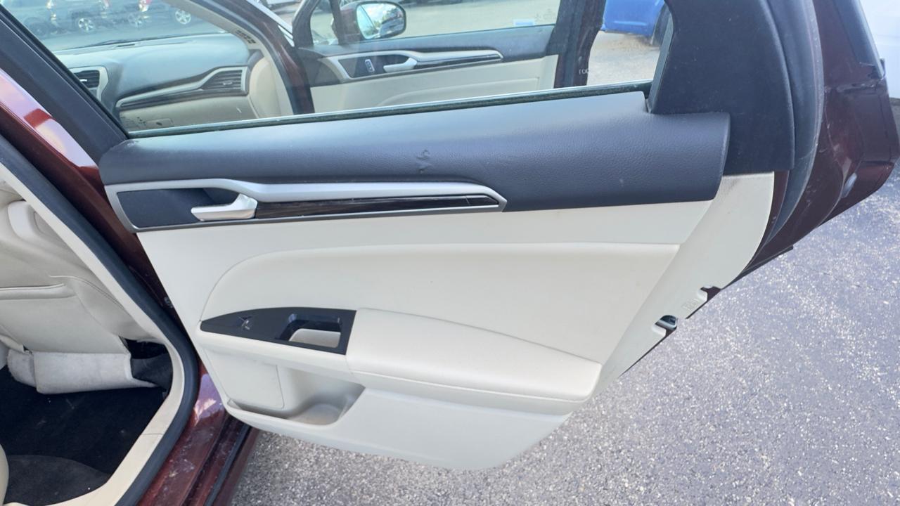 Ford Fusion 4dr Sdn SE FWD 2016