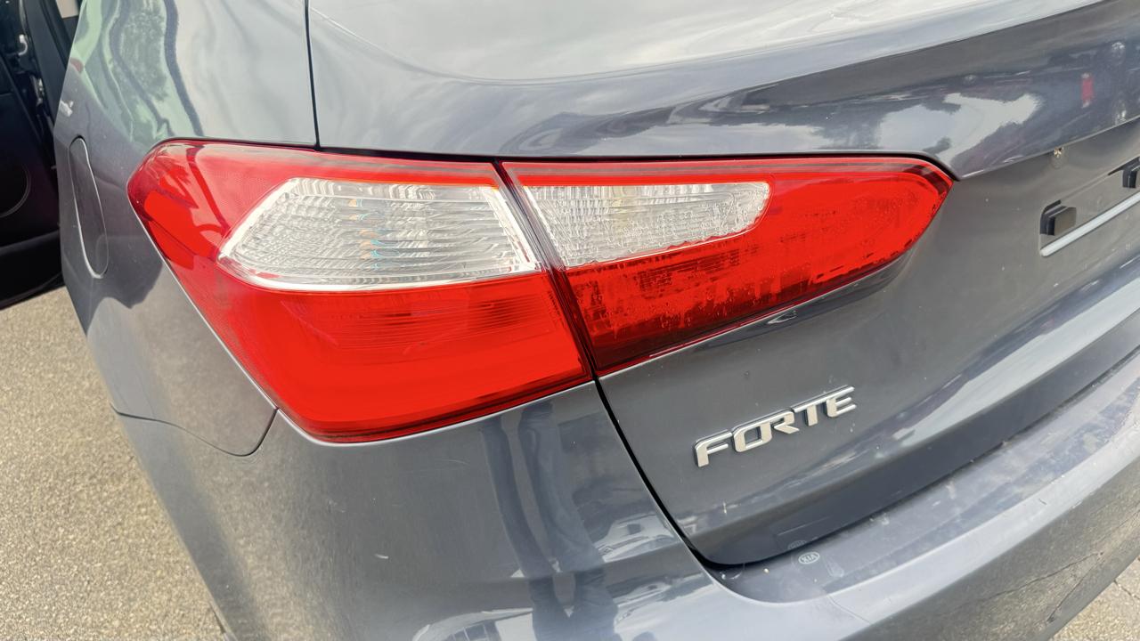 Kia Forte 4dr Sdn Auto EX 2015