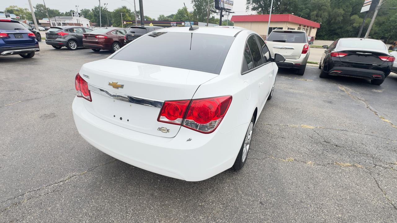 Chevrolet Cruze 4dr Sdn Man LS 2015